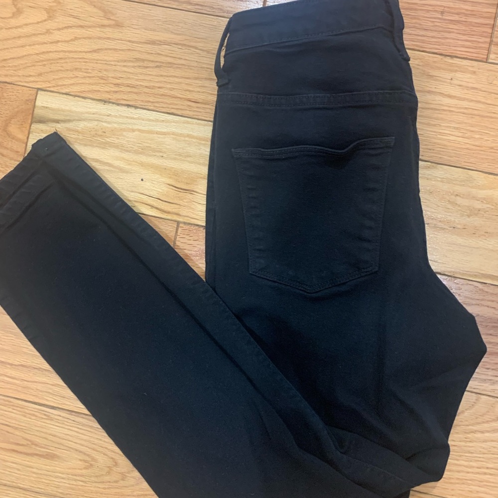 SOLD Universal Thread jeans size 4/27R